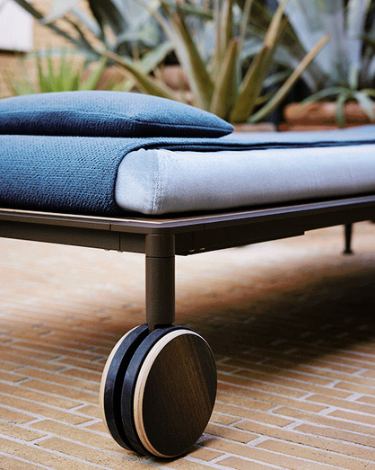 Gea Outdoor Furniture by Giorgetti, view 3
