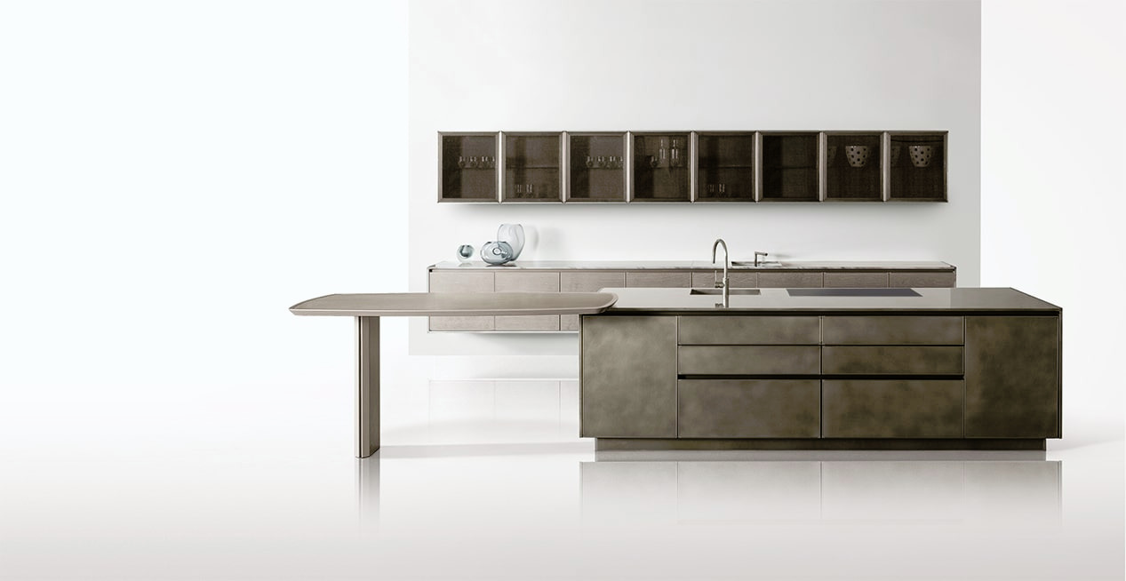 Gk.02 Decorative Object by Giorgetti, view 3