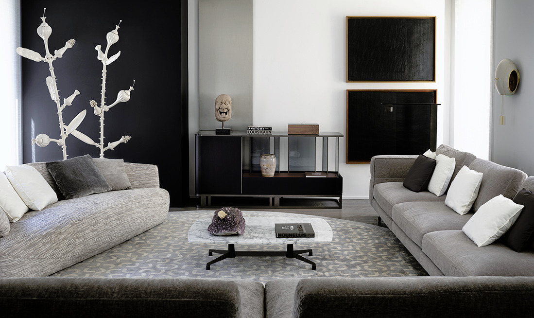 Hikari Bookcase by Giorgetti, view 2