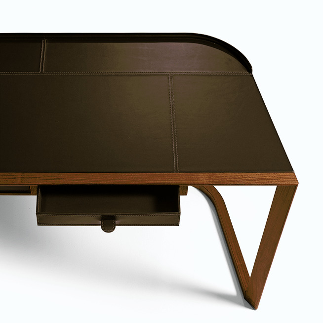Ion Bed by Giorgetti, view 3
