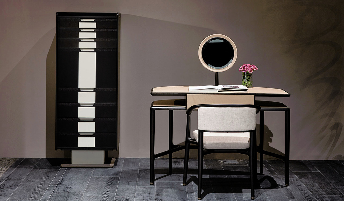 Juliet Bed by Giorgetti, view 2