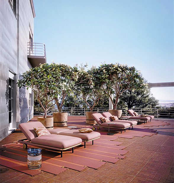 Moorea Chaise Longue by Giorgetti, view 8
