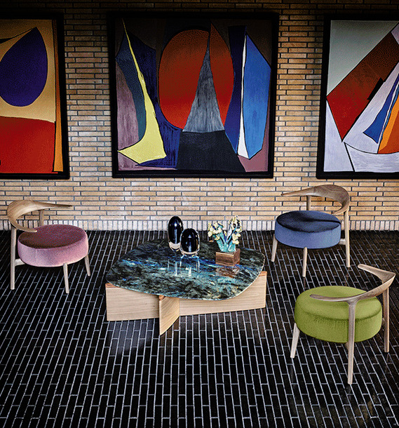 Ripple Armchair by Giorgetti, view 2