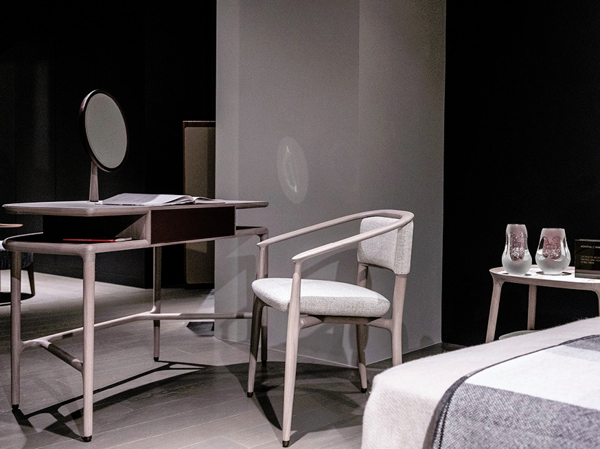 Sinbad Chair by Giorgetti, view 2