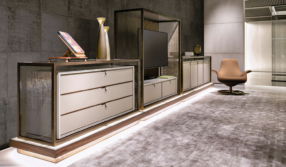 Town Bookcase by Giorgetti, view 3