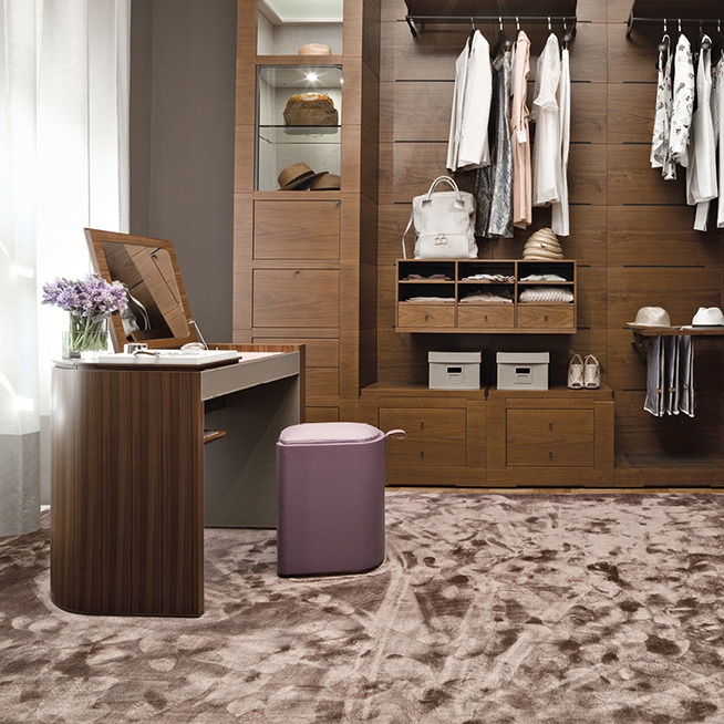 Venus Bed by Giorgetti, view 2