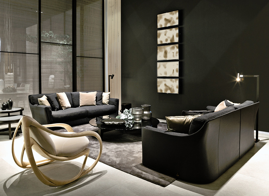 Vittoria Armchair by Giorgetti, view 3