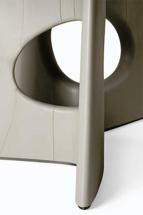 Yuan Table by Giorgetti, view 8