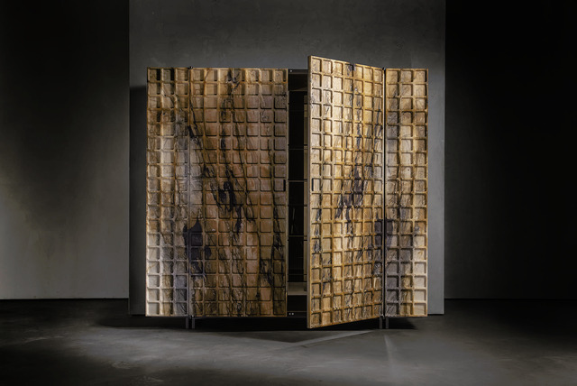 Checkmate Cabinet Henge