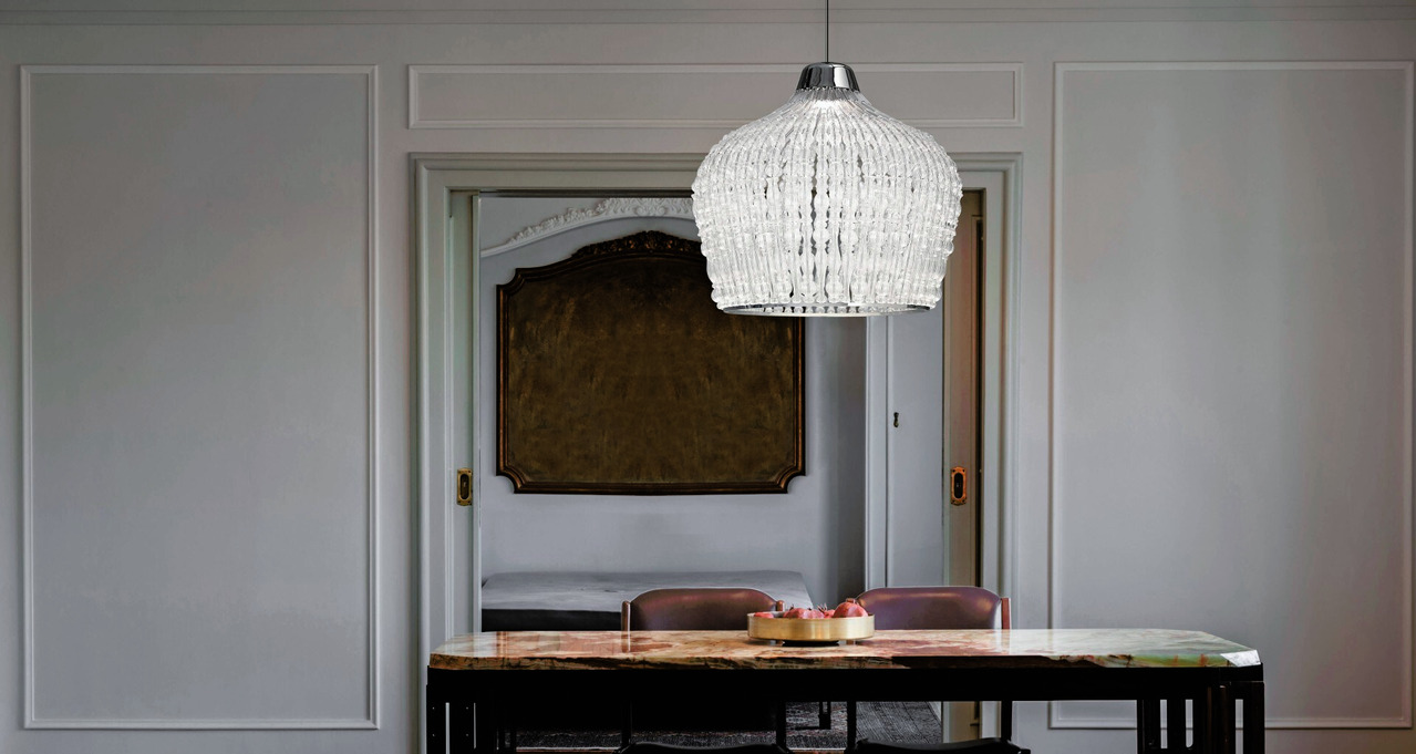 Crowns Pendant Light, view 2
