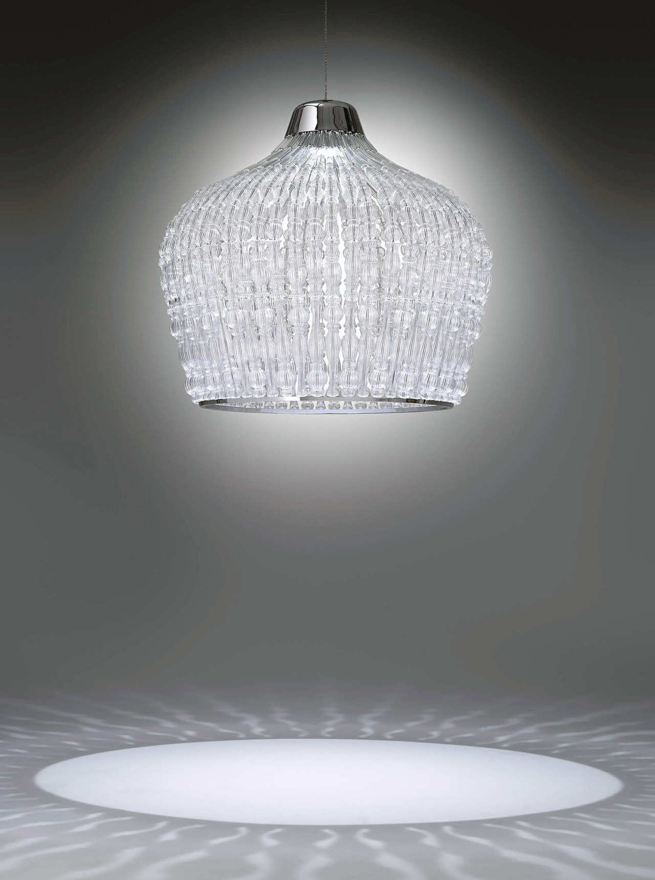 Crowns Pendant Light, view 5