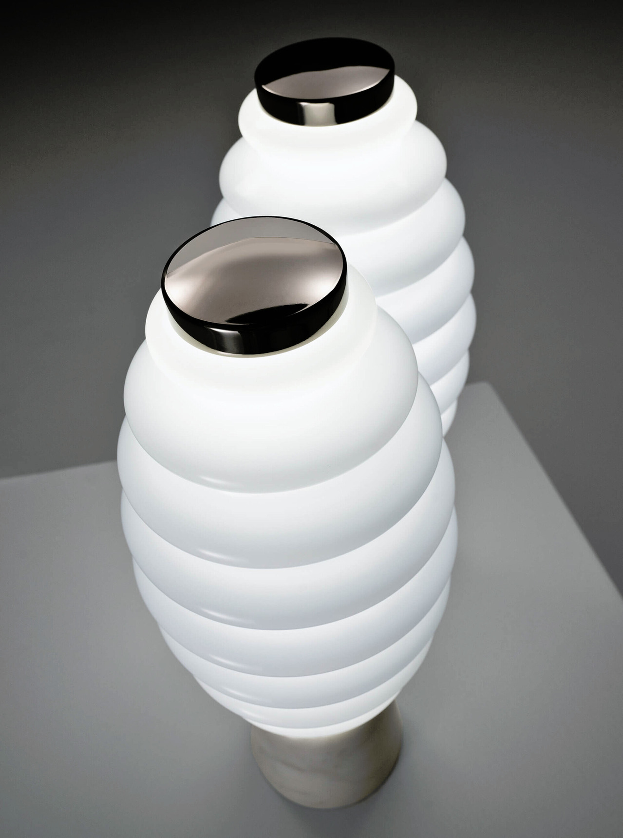 Grand Collier Table Lamp, view 4