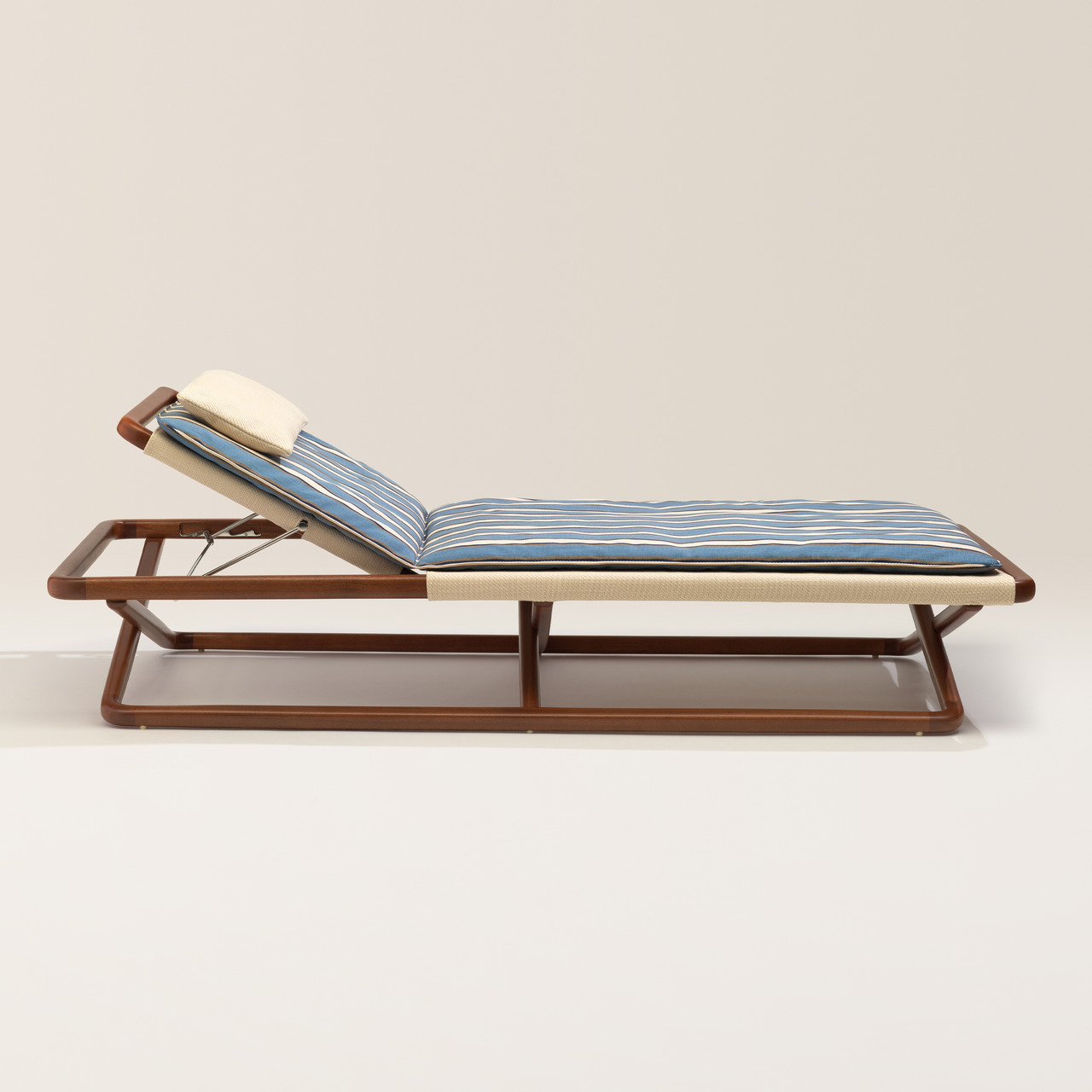 Loro Piana The Delight Chairs Sun Lounger by Exteta, view 2