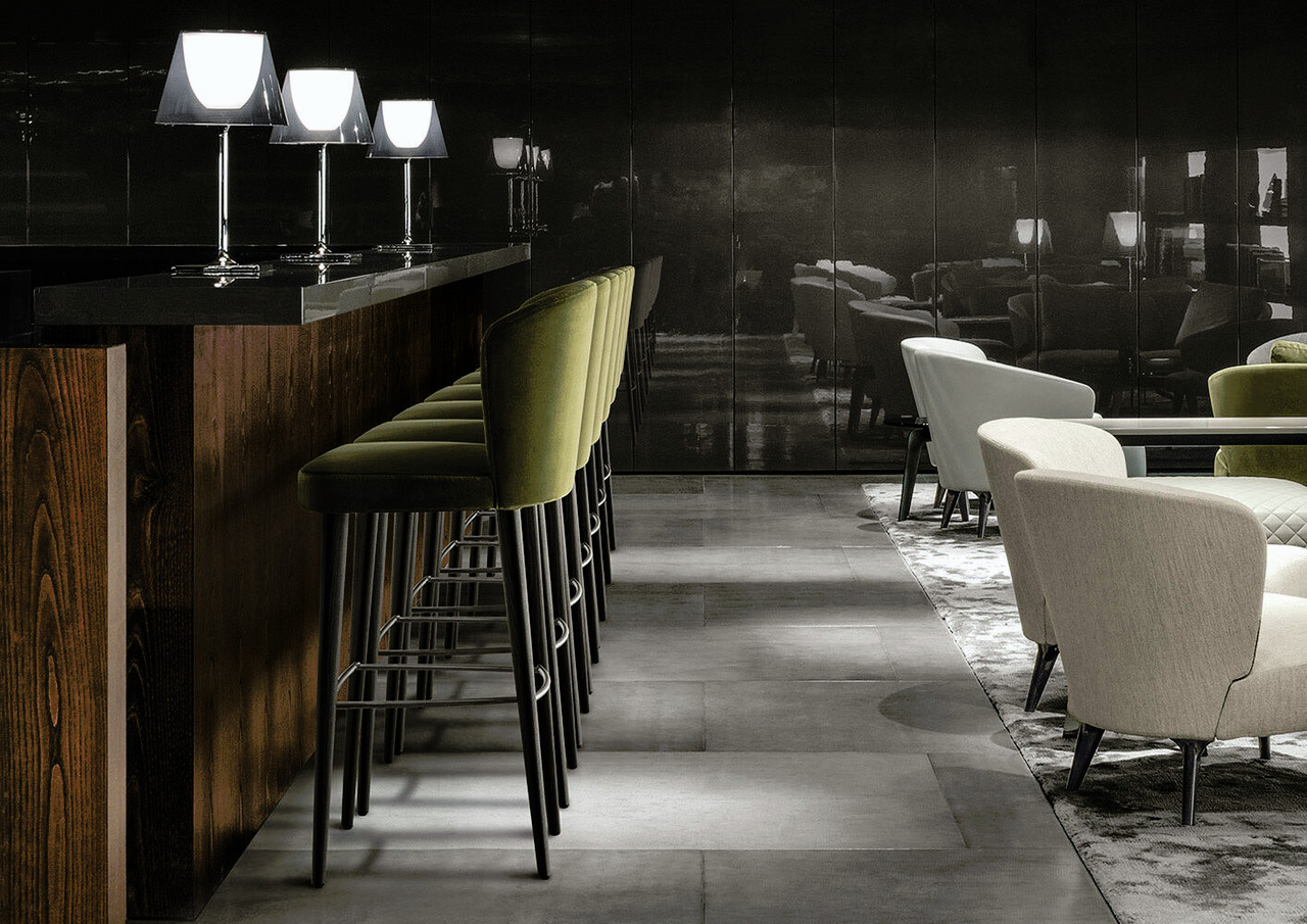 Aston Stool