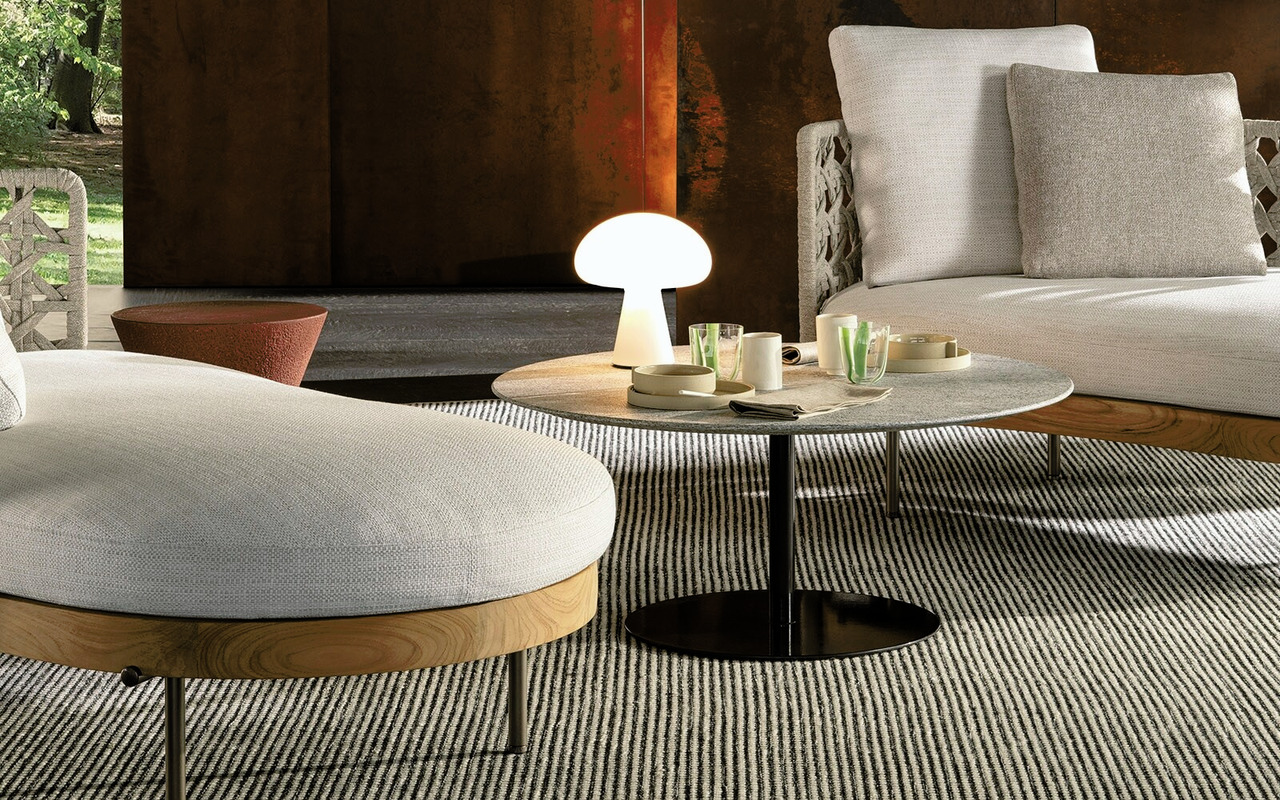 Bellagio Outdoor Table by Minotti, view 7