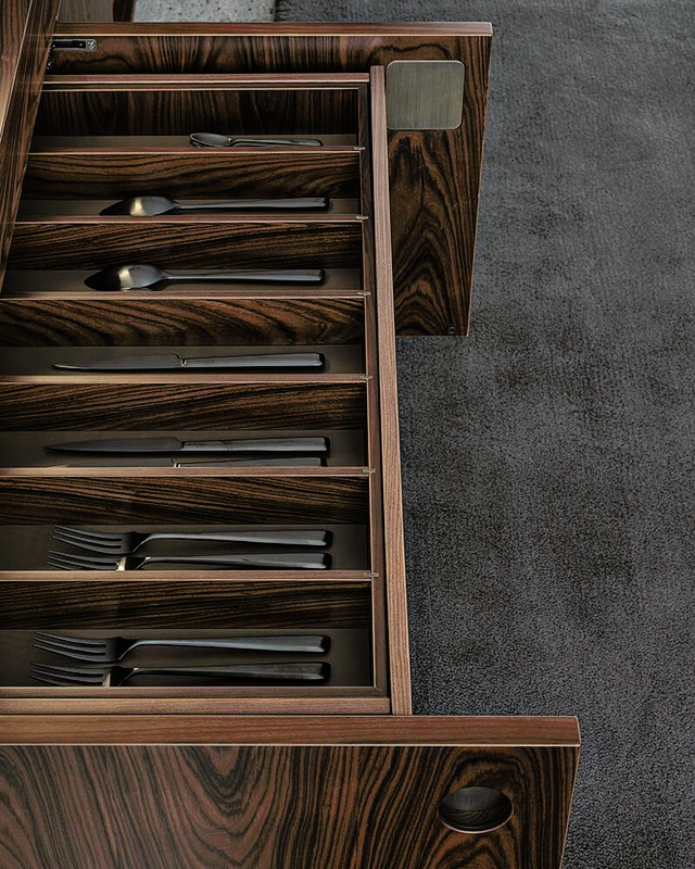 Boteco Sideboard by Minotti, view 8
