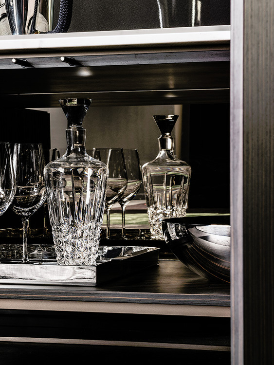 Calder Bronze Console by Minotti, view 3
