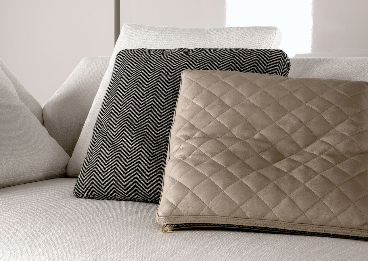 Claire Cushion