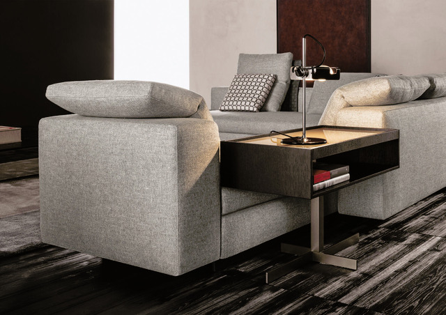 Close Side Table by Minotti