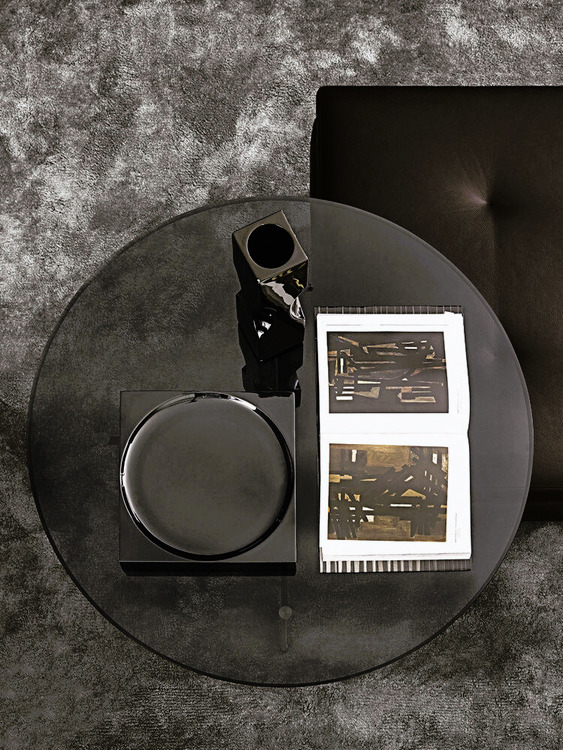 Clyfford Coffee Table by Minotti, view 3