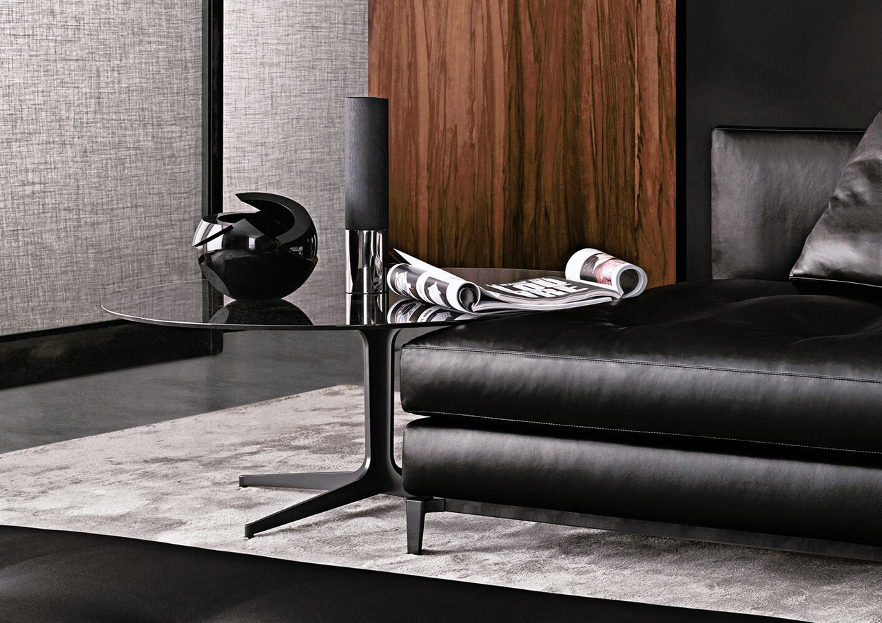 Clyfford Coffee Table by Minotti, view 4