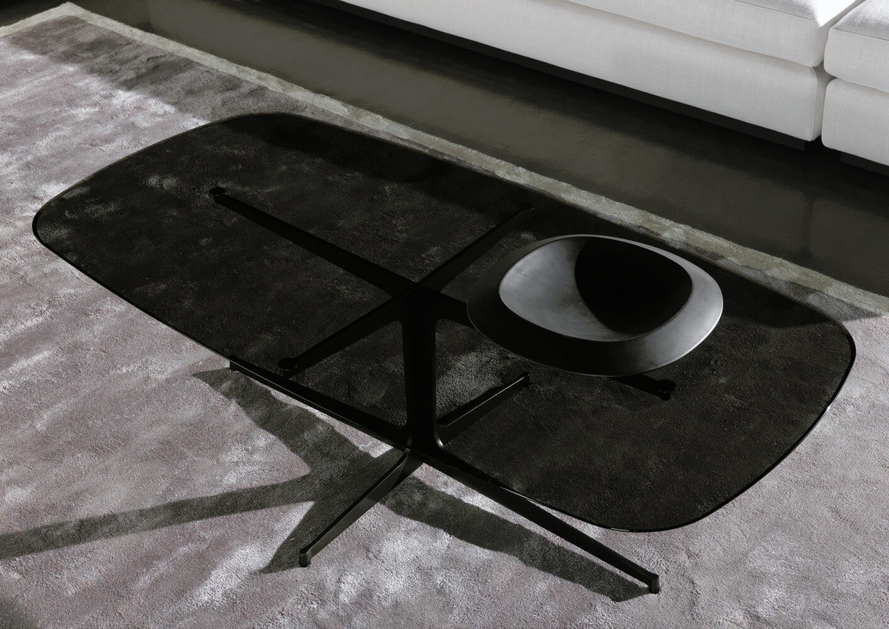 Clyfford Coffee Table by Minotti, view 6