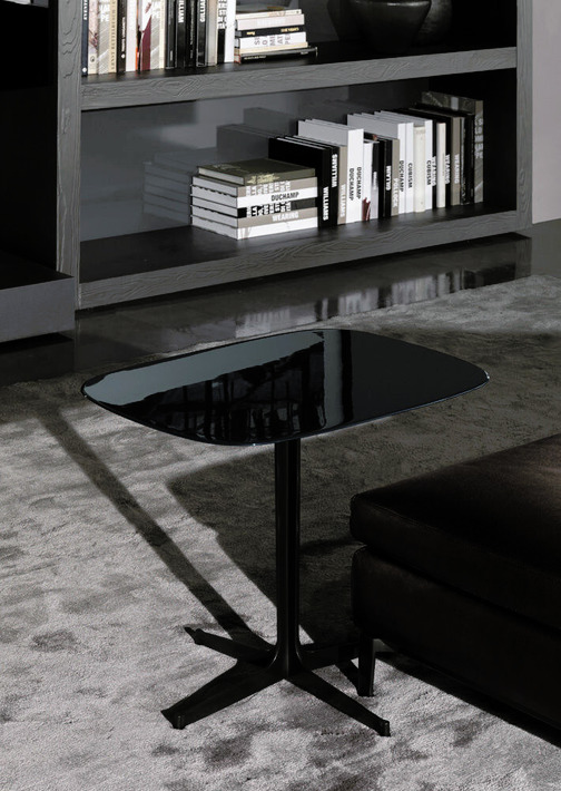 Clyfford Coffee Table by Minotti, view 8