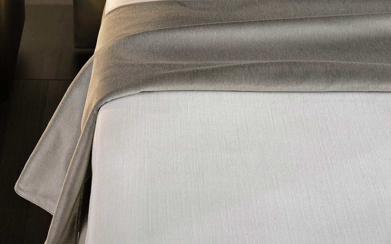 Curtis Double Bed by Minotti, view 6