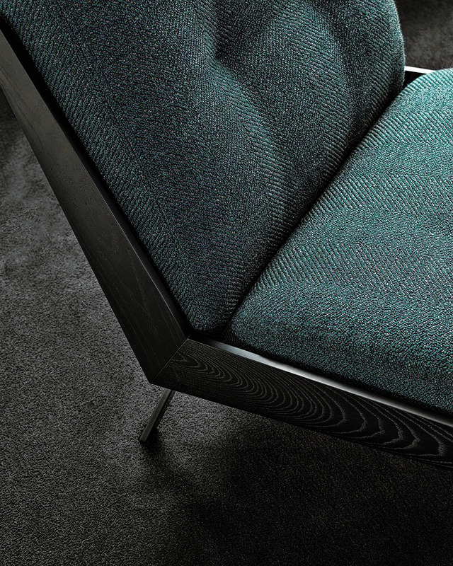 Daiki Armchair by Minotti, view 11