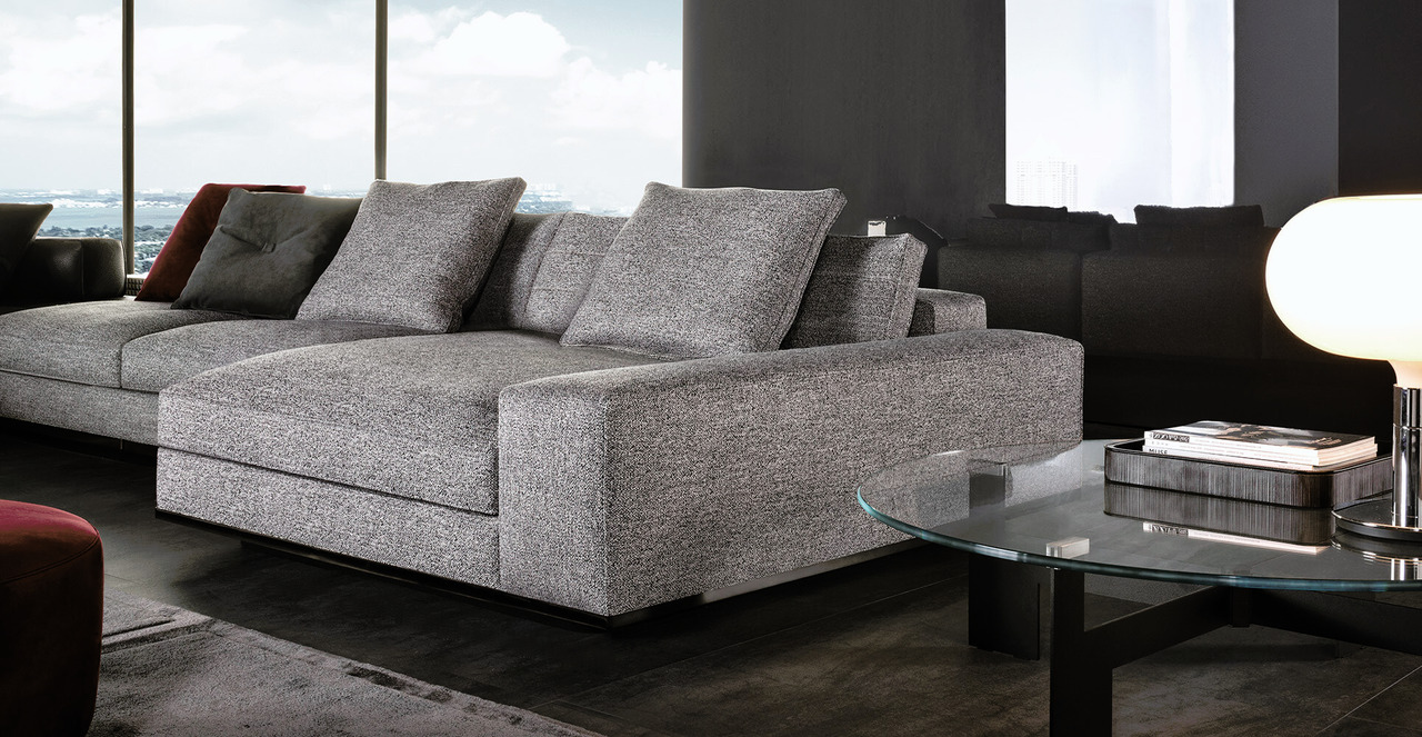 Lawrence Modular Sofa by Minotti, view 28