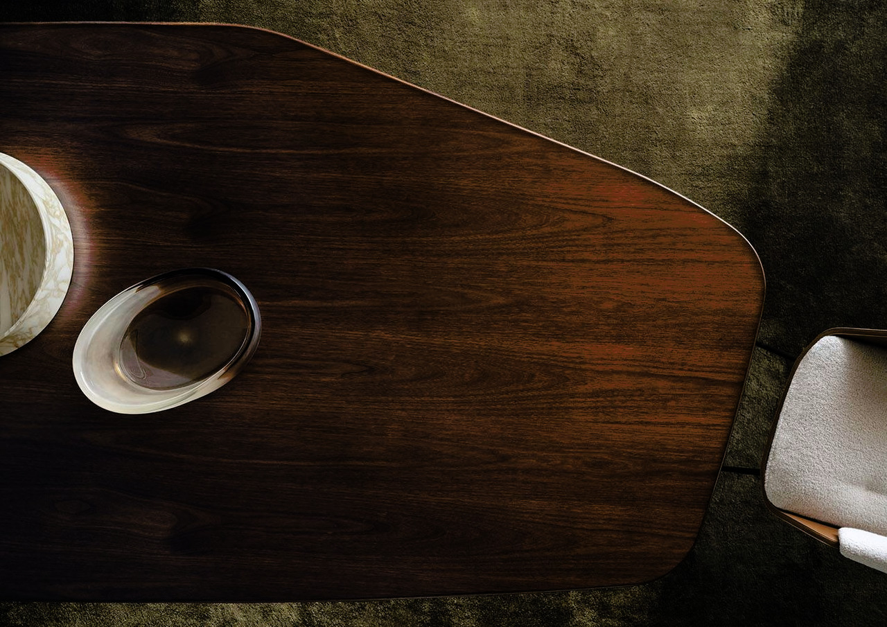 Linha livre dining table, view 2