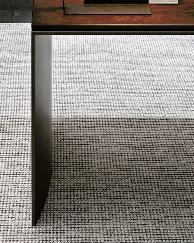Linha Studio Desk, view 4