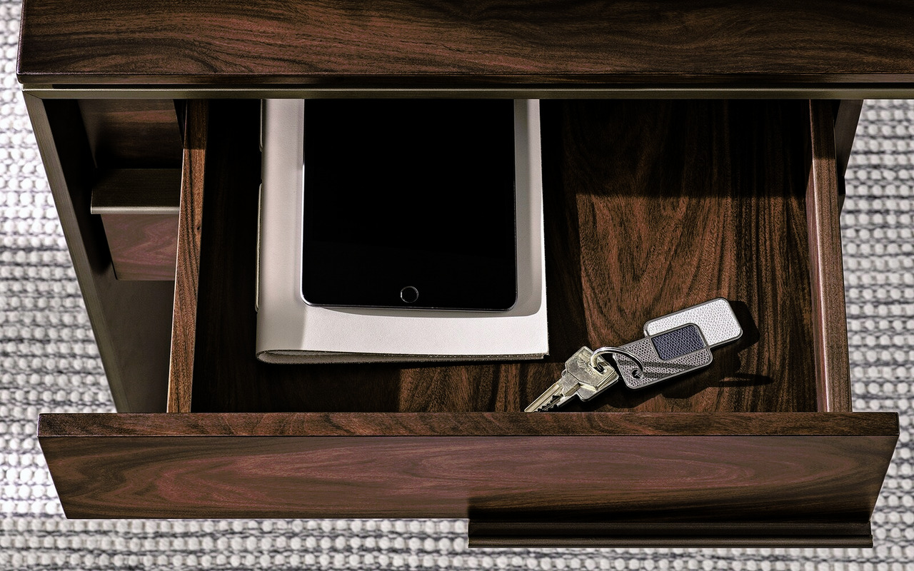 Linha Studio Desk, view 5