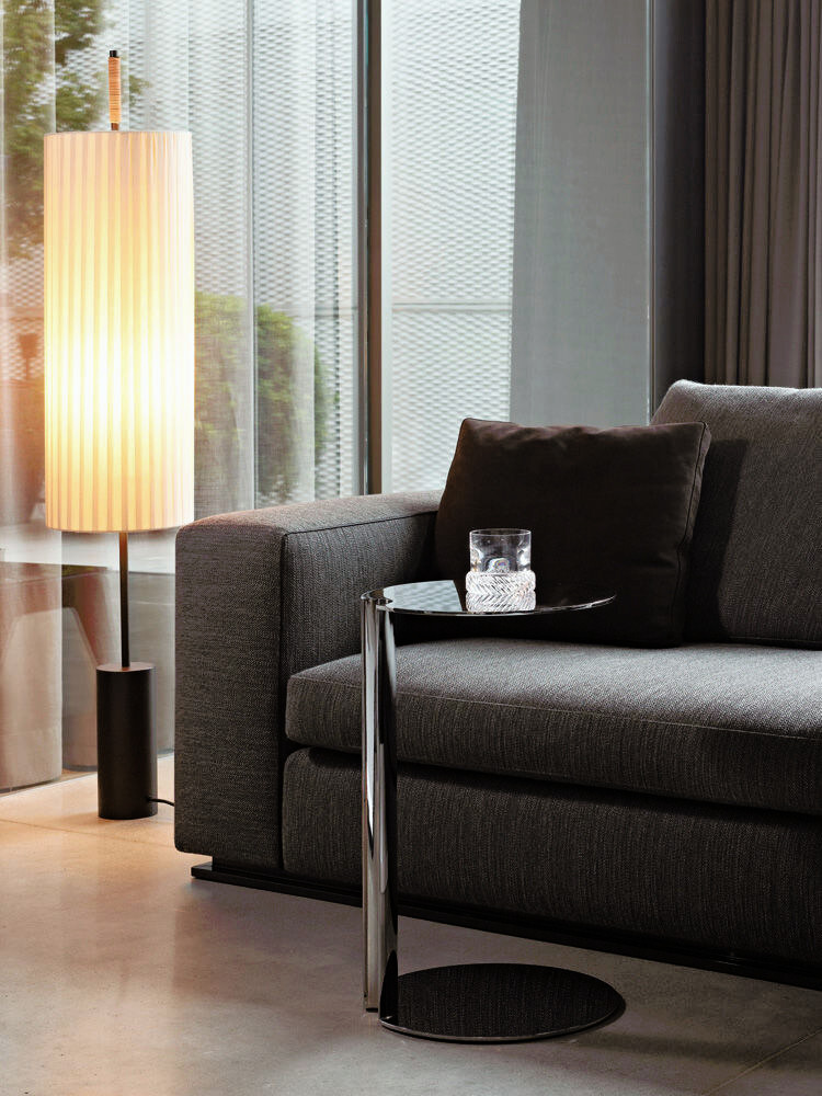 Nay Metal Side Table