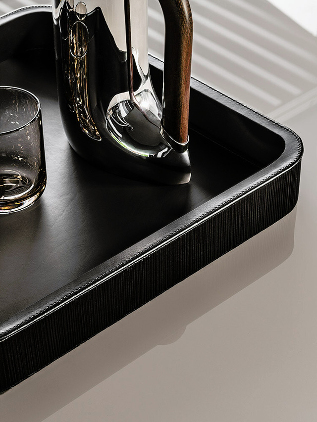 Overby Tray
