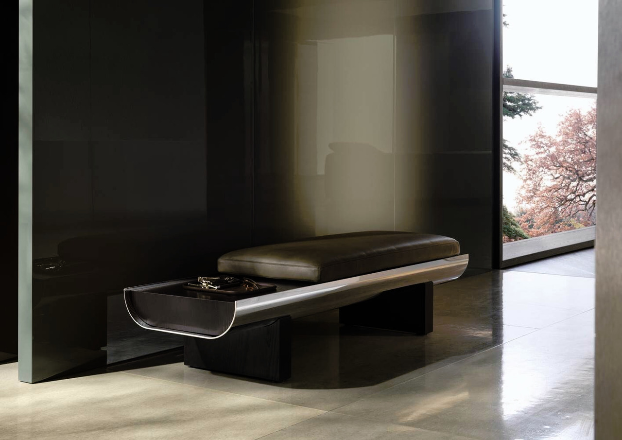Pilotis bench, view 2
