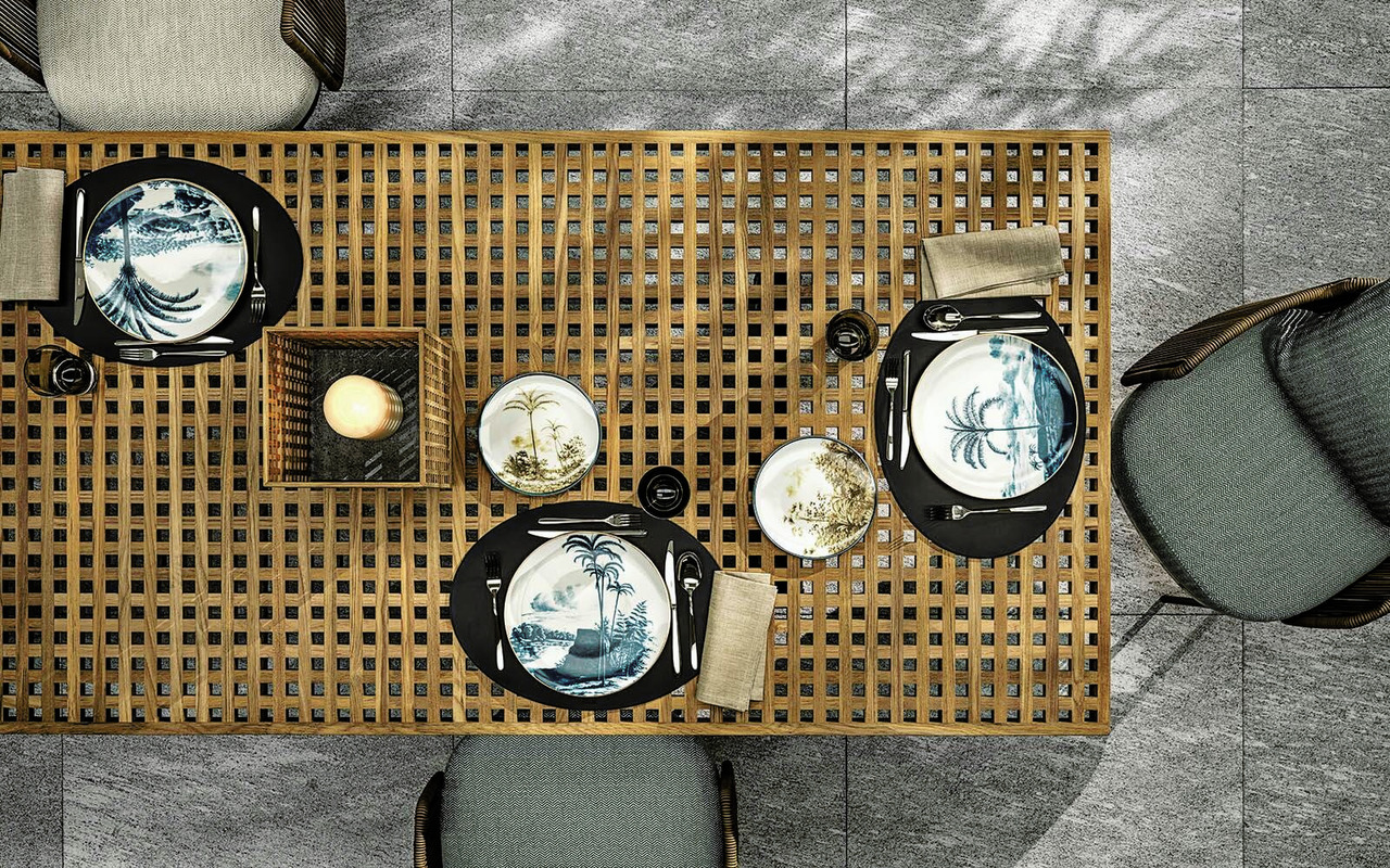 Quadrado Table, view 2