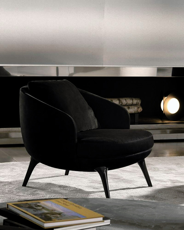 Raphael Minotti Armchair, view 3