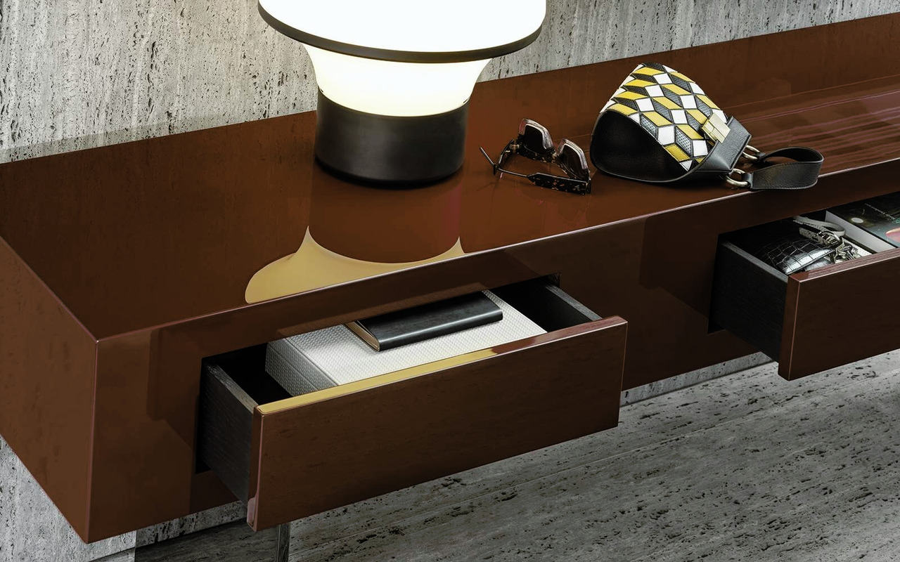 Solid Console by Minotti, view 2