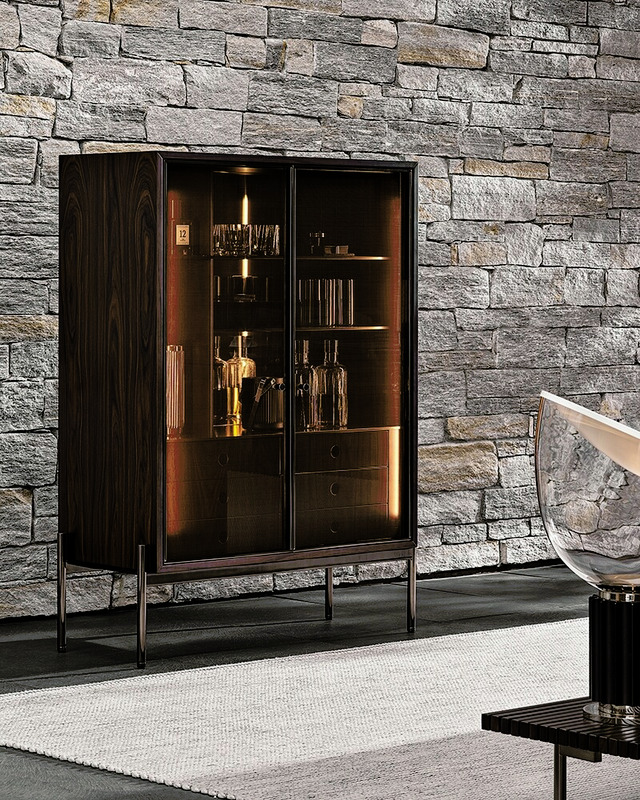 Superquadra Display Cabinet, view 2