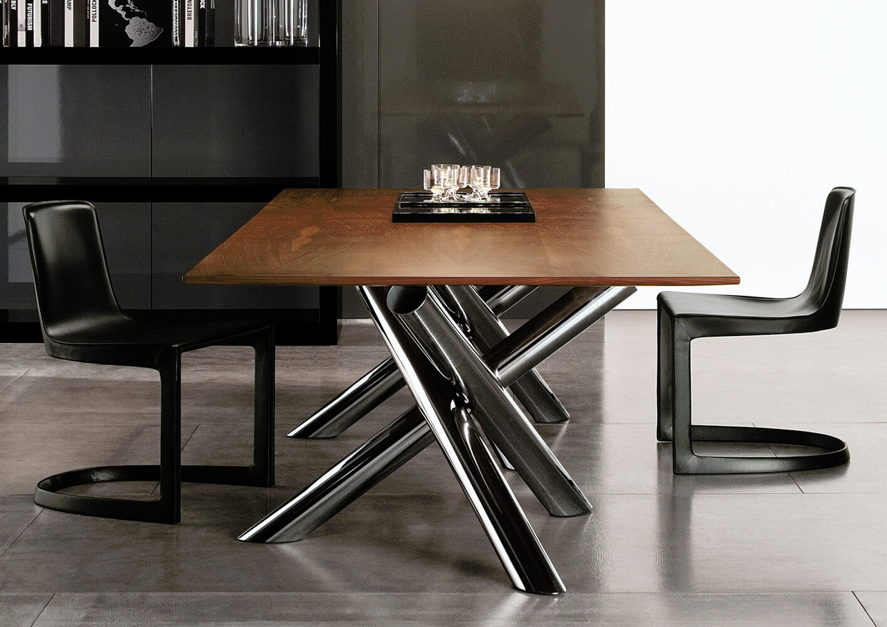 Twombly Armchair by Minotti, view 5