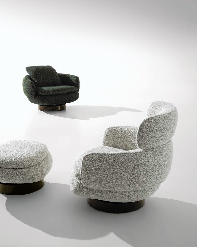 Vivienne, view 2
