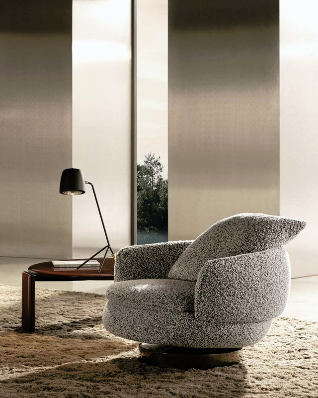 Vivienne, view 6