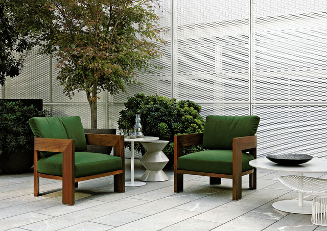 Warhol Iroko Outdoor