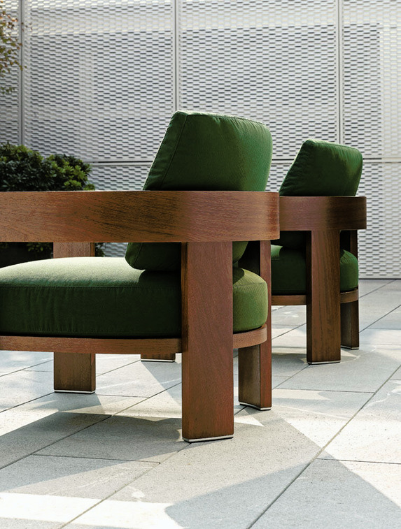 Warhol Iroko Outdoor, view 2