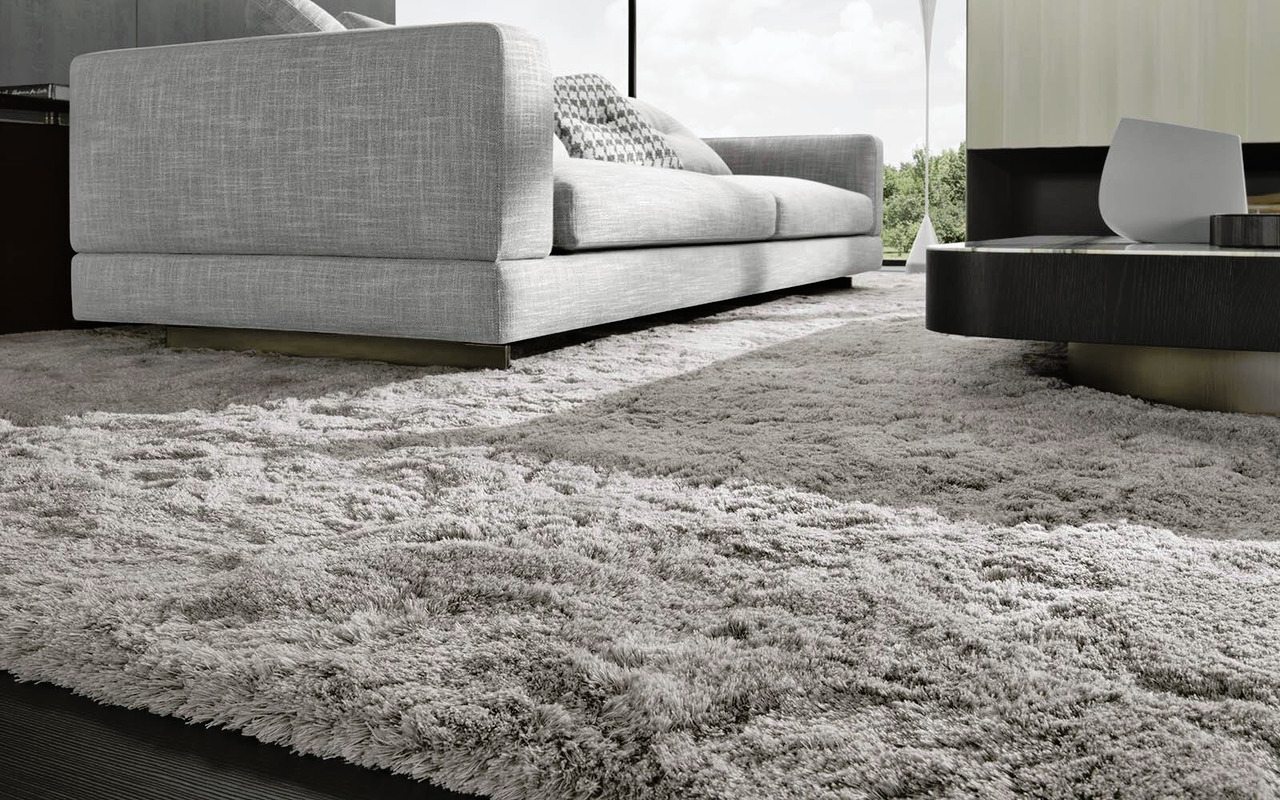 Wisp Rug by Minotti