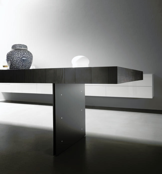 Hong Kong Dining Table