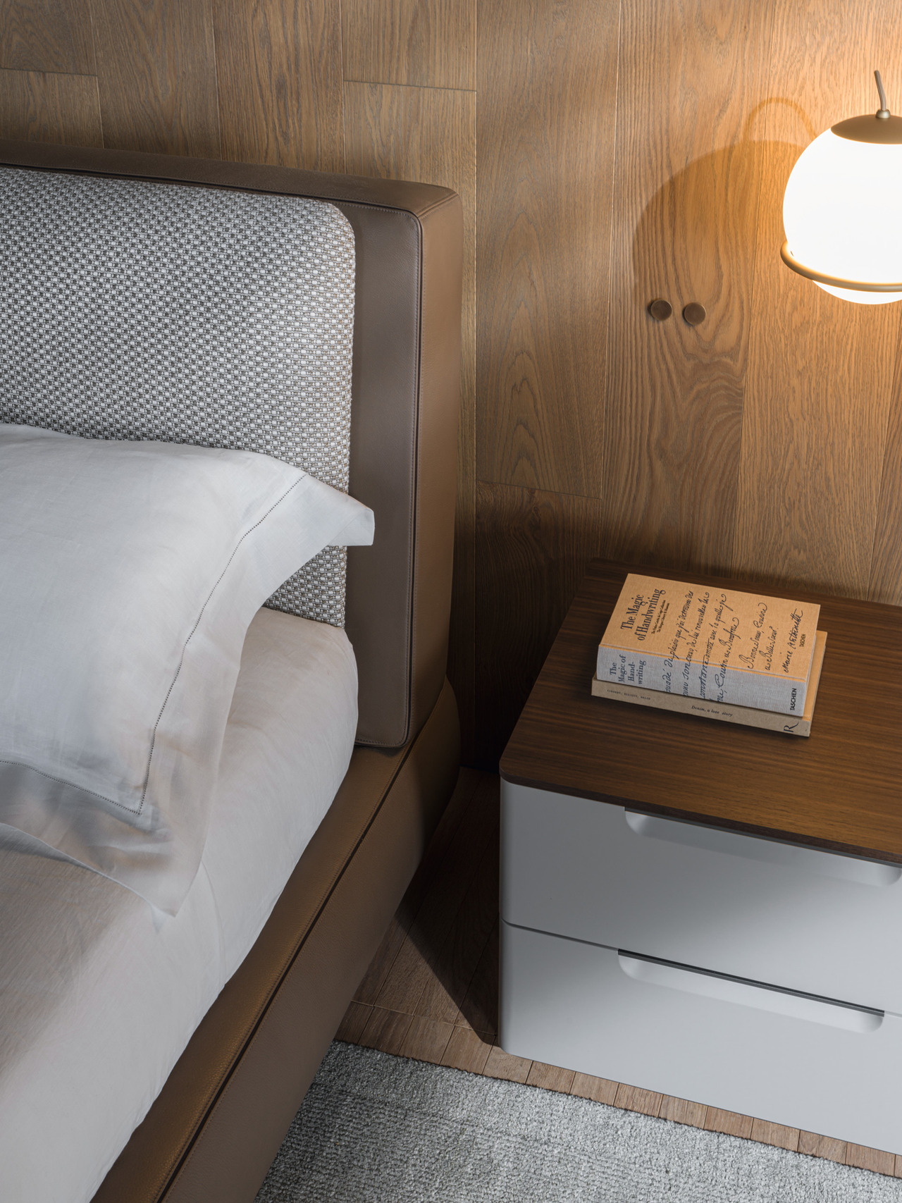 Molteni&C 7070 Chest of Drawers, view 2