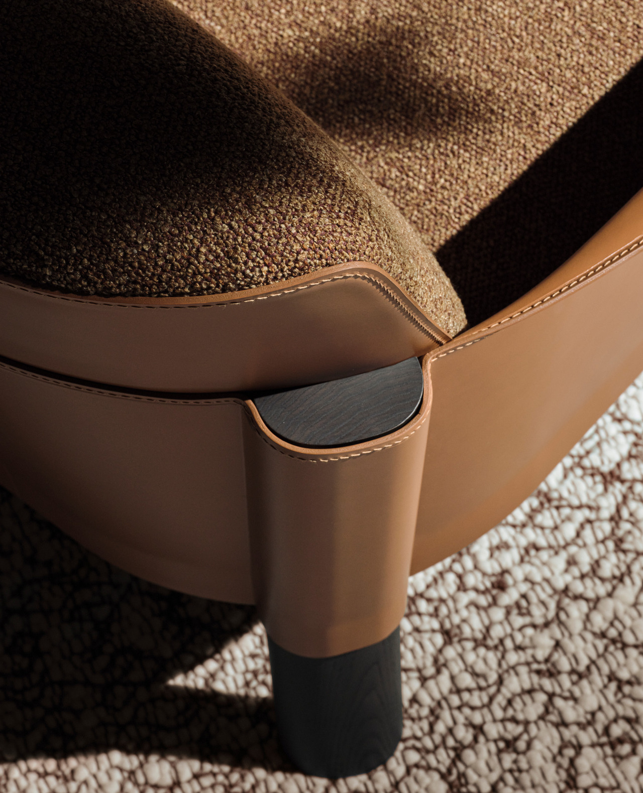 Molteni&C Armand Armchair, view 3