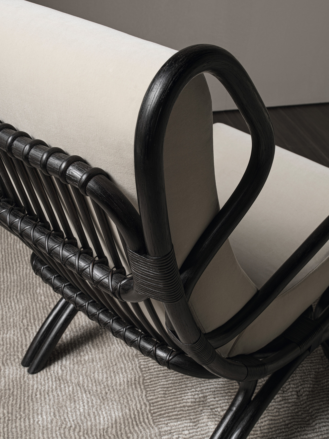 Molteni&C Continuum D.163.7 Armchair, view 2